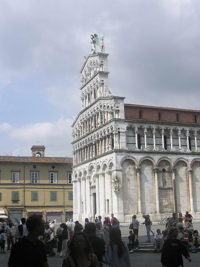 Ferienwohnung Residenza Al Fillungo Lucca Exterior foto