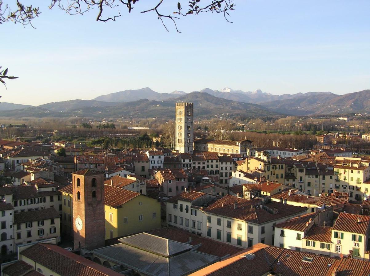 Ferienwohnung Residenza Al Fillungo Lucca Exterior foto